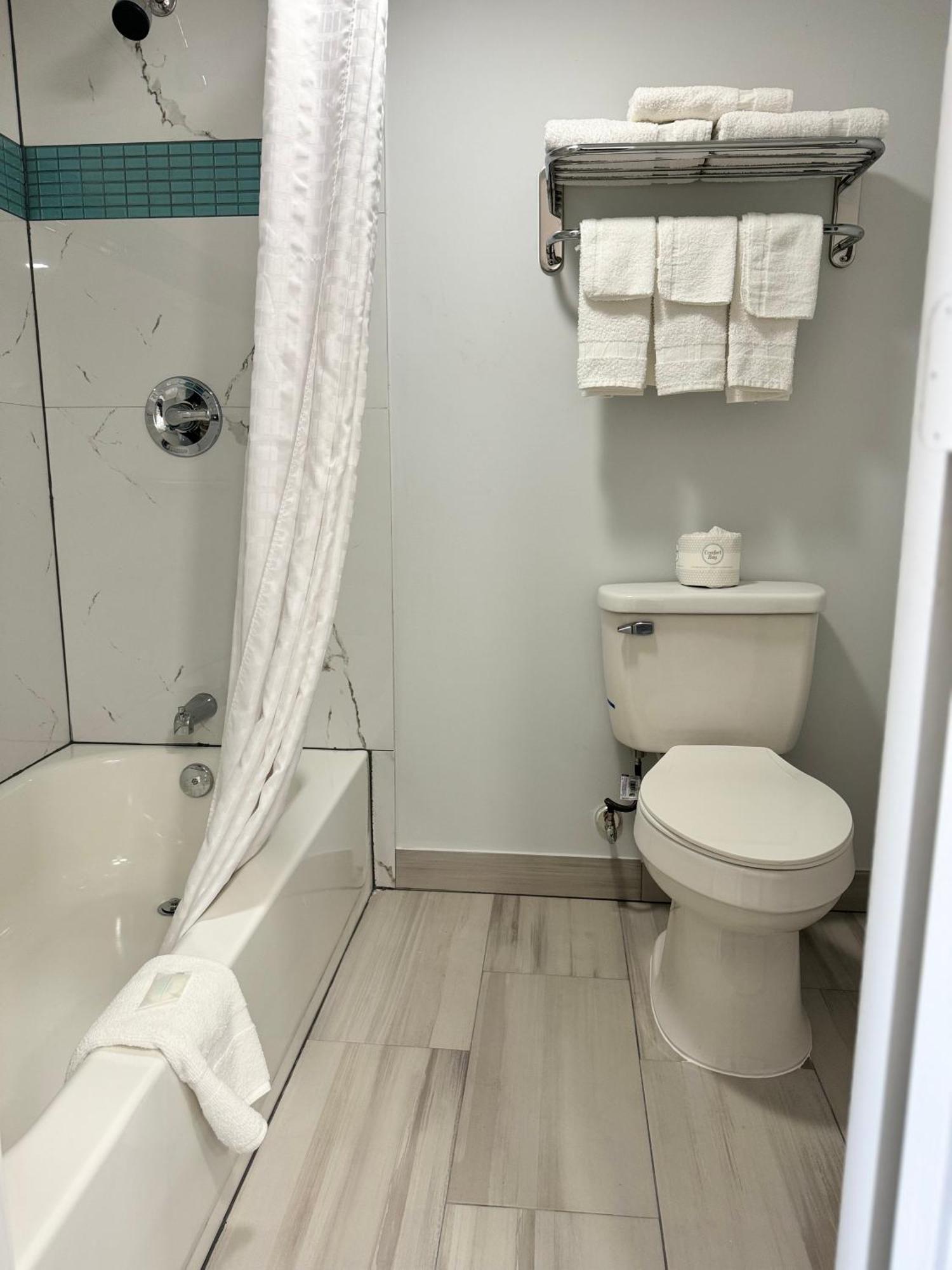 Continental Inn And Suites Nacogdoches Tx Sfa University Downtown Bagian luar foto