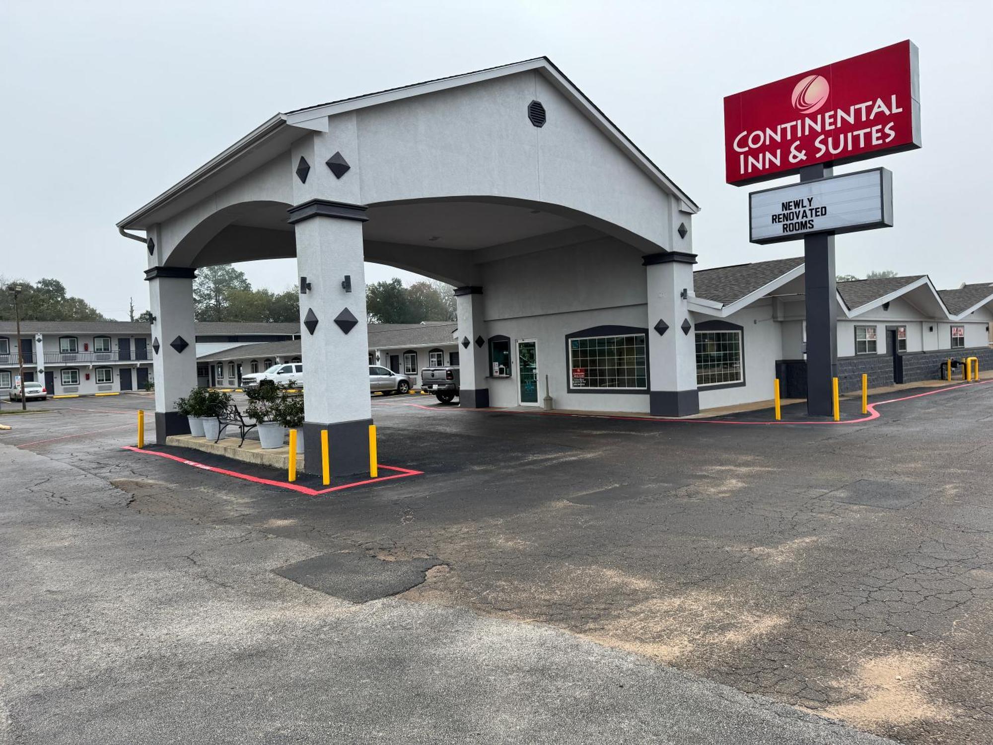 Continental Inn And Suites Nacogdoches Tx Sfa University Downtown Bagian luar foto